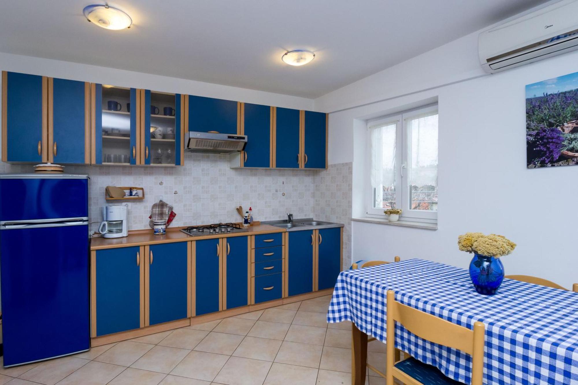 Apartments Marlen マリ・ロシニュ エクステリア 写真